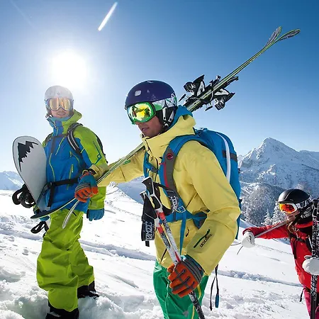 Basekamp Mountain Budget Hotel Katschberghöhe