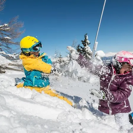 Szálloda Basekamp Mountain Budget