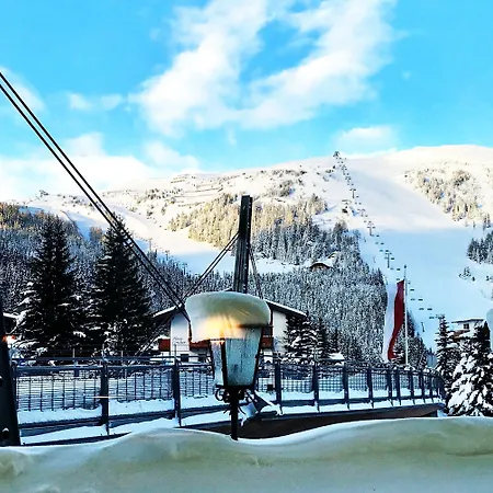 Basekamp Mountain Budget Hotel Katschberghohe