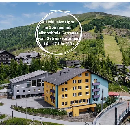 Basekamp Mountain Budget 3* Katschberghöhe