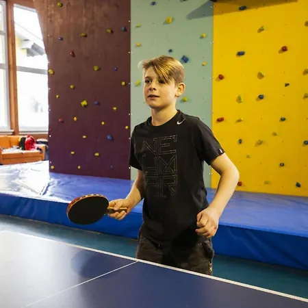Hotel Basekamp Mountain Budget 3*