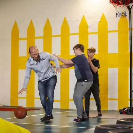 Basekamp Mountain Budget Hotel 3*