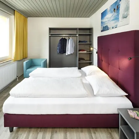 Basekamp Mountain Budget Hotel Katschberghohe