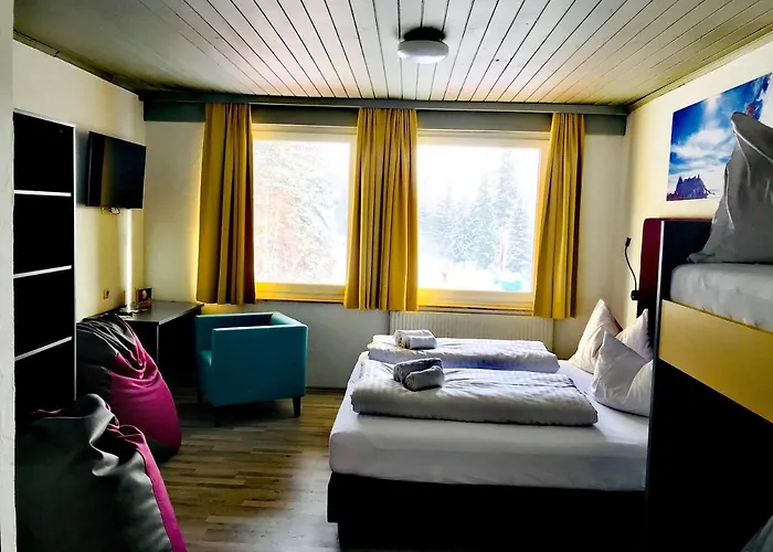 Hotell Basekamp Mountain Budget